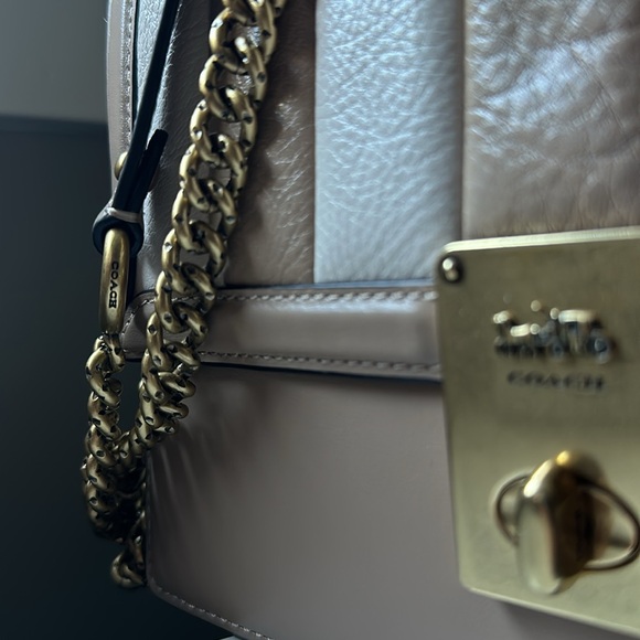 NWOT Coach Hutton Shoulder Bag with Color blocking - Picture 5 of 9